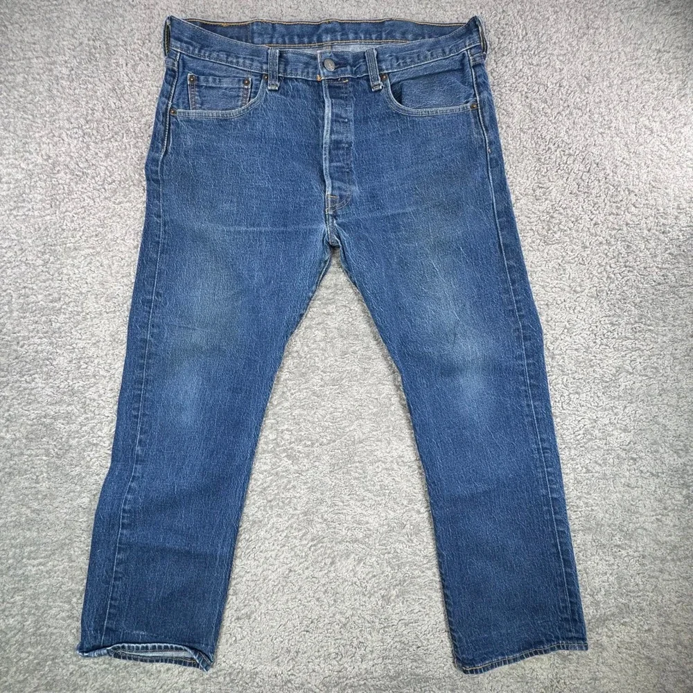 Levis 501 Original Fit Mens Jeans‎ 38x30 Medium Wash Blue Button Fly 00501-2331